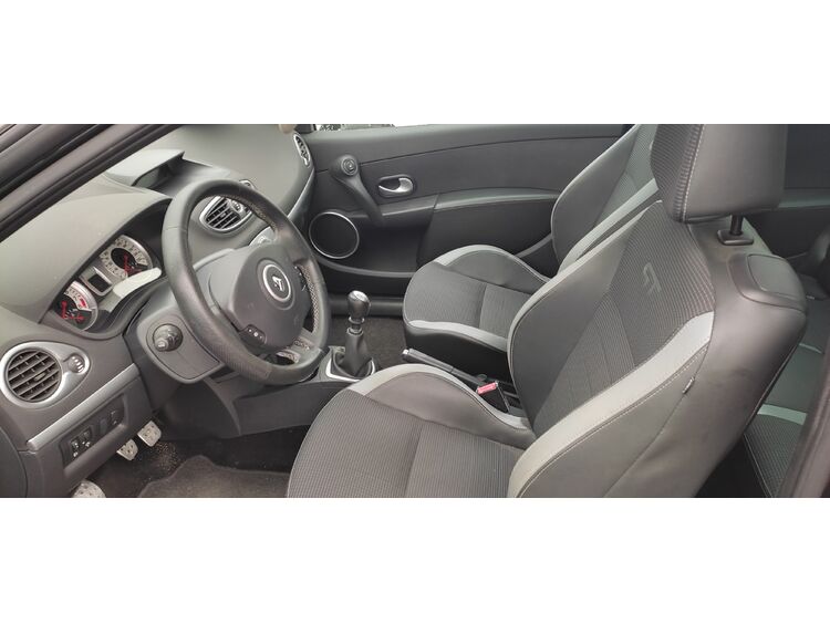Renault Clio GT LINE 1.6 130 CV foto 3